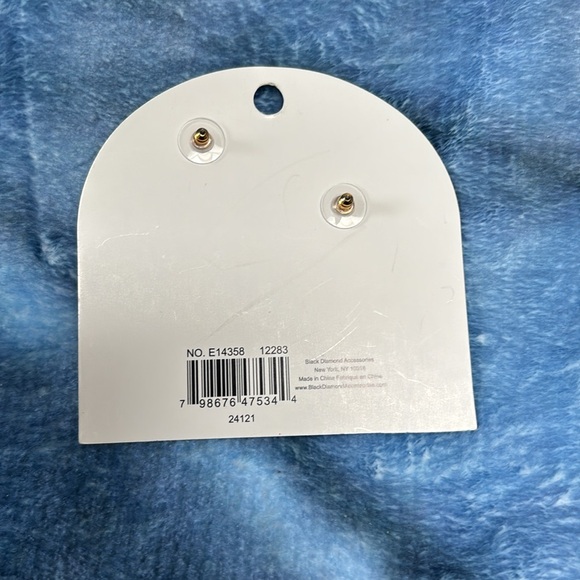 Red Dripping Lip Vampire Earrings NWT - Picture 2 of 2